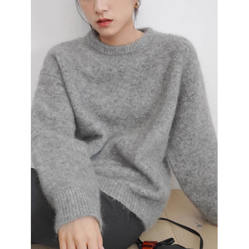 灰色馬海毛毛衣女秋冬加厚軟糯內搭小個子慵懶風寬松圓領針織上衣 灰色馬海毛毛衣女秋冬加厚軟糯內搭小個子慵懶風寬松圓領針織上衣