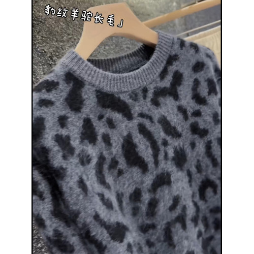 2025秋冬新款韓版寬松顯瘦圓領豹紋針織衫女百搭毛衣外套別致上衣 2025秋冬新款韓版寬松顯瘦圓領豹紋針織衫女百搭毛衣外套別致上衣
