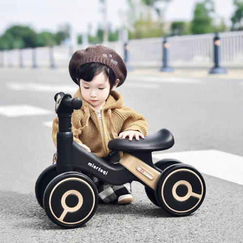 兒童平衡車到嵗寶寶小孩滑步車嬰兒入門學步四輪滑行霤霤車