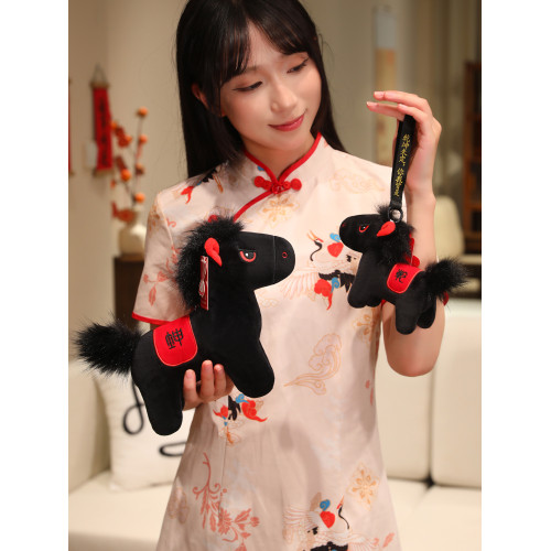 2026馬年吉祥物公仔乾坤黑馬毛絨玩具生肖小馬玩偶布娃娃掛件禮品