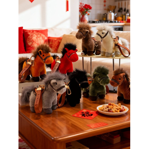 2026馬年吉祥物戰馬公仔包包掛件毛絨玩具本命年玩偶禮品新年禮物