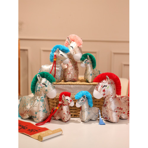 2026馬年吉祥物公仔生肖馬毛絨玩具宋錦四季馬開門紅活動禮品