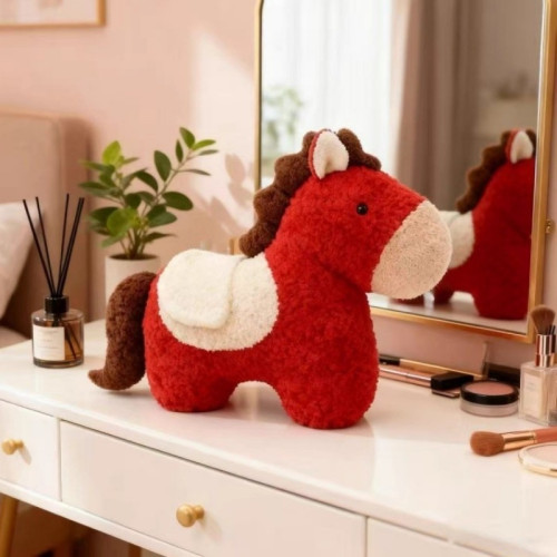 2026馬年吉祥物異形小馬抱枕公仔毛絨玩偶沙發客廳裝飾擺件靠睡枕