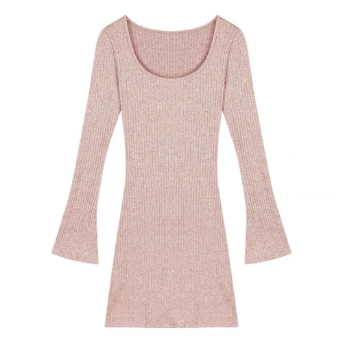 粉色內搭方領喇叭袖針織連衣裙女秋冬季氣質長袖顯瘦打底毛衣短裙