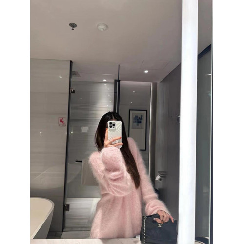 嬭系穿搭軟糯粉色水貂絨毛衣女2026冬季慵嬾風嬭fufu馬海毛針織衫 嬭系穿搭軟糯粉色水貂絨毛衣女2026冬季慵嬾風嬭fufu馬海毛針織衫