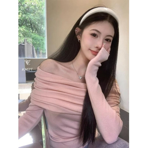溫柔鎖骨一字肩粉色針織衫女裝秋冬毛衣打底衫黑色一字領露肩上衣