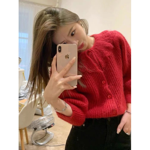 別致漂亮新年紅色娃娃領針織開衫女秋冬高級感馬海毛毛衣外套上衣