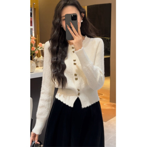 本命年穿搭新年紅色小香風毛衣外套女秋冬季修身顯瘦短款針織開衫