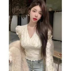 新年紅色v領蕾絲打底衫女秋冬內搭高級感法式泡泡袖上衣