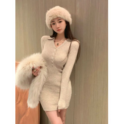 新年戰袍法式紅色針織連衣裙子女秋冬季2026新款高級感內搭包臀裙