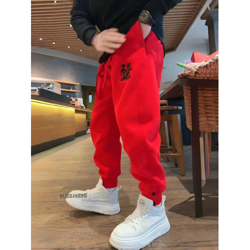 冬季新款新年發財重工刺綉褲腳按釦衛褲男潮流痞帥寬鬆束腳休閒褲