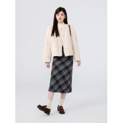 羊城故事 小香風杏色圓領羊羔毛外套女秋季新款顯瘦高級氣質上衣