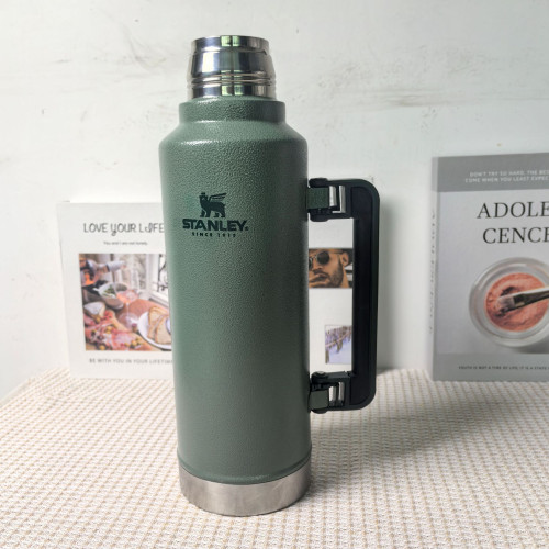 中東地區1.9L經典款史丹利1913大容量戶外運動保溫壺