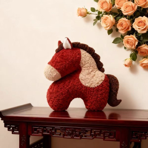 新款新年創意馬年抱枕異形毛絨玩偶沙發客廳裝飾擺件新年車用靠枕 新款新年創意馬年抱枕異形毛絨玩偶沙發客廳裝飾擺件新年車用靠枕