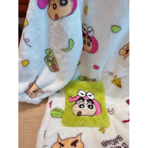 蠟筆小新同款睡衣冬季法蘭絨男女生加絨連帽卡通睡袍大碼家居服