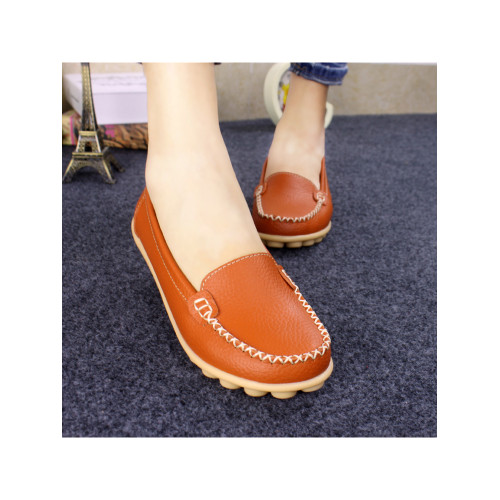 春秋休閒護士小白鞋淺口平底大碼媽媽鞋真皮防滑豆豆鞋軟底樂福鞋