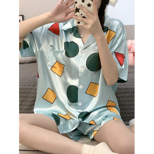 蠟筆小新同款睡衣女夏季冰絲短袖短褲學生寬鬆大碼夏季家居服套裝 蠟筆小新同款睡衣女夏季冰絲短袖短褲學生寬鬆大碼夏季家居服套裝