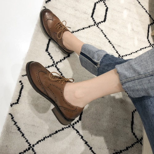 小皮鞋女2025新款復古英倫風雕花真皮系帶粗跟春秋單鞋布洛克女鞋