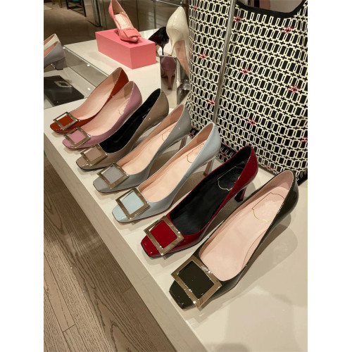 小碼大碼單鞋女方釦氣質細跟淺口低跟鞋方頭高級感大象灰高跟鞋子 小碼大碼單鞋女方釦氣質細跟淺口低跟鞋方頭高級感大象灰高跟鞋子