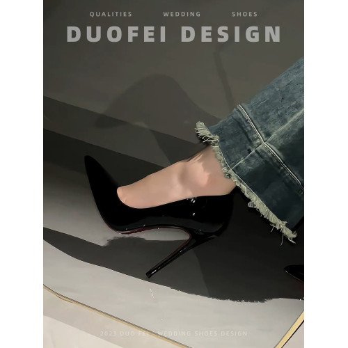 水鑽紅底高跟鞋女細跟秋冬2026新款絕美性感禦姐黑色漆皮尖頭單鞋