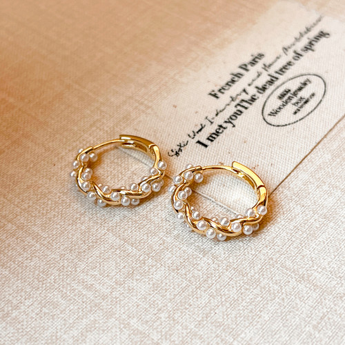 金色珍珠耳圈耳環女巨好看耳釘釦2026新款輕奢高級感氣質大氣耳飾