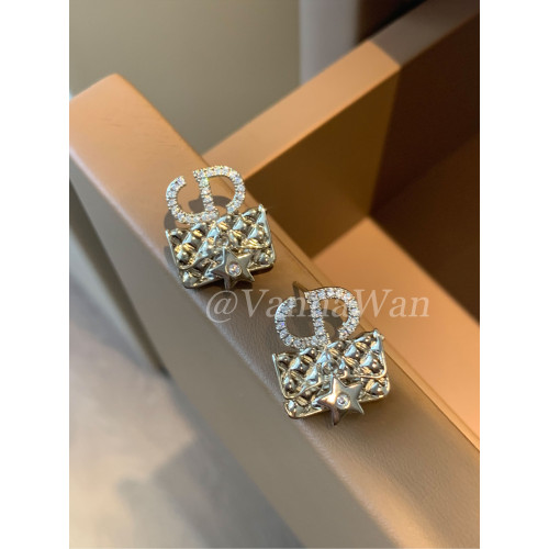 VanWan【買手版】CD～巴黎街頭 復古包包耳釘26aw精緻耳飾925銀針