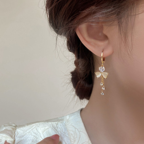 輕奢三葉草耳環2026年新款小衆設計感高級流蘇耳釦女氣質秋冬耳飾