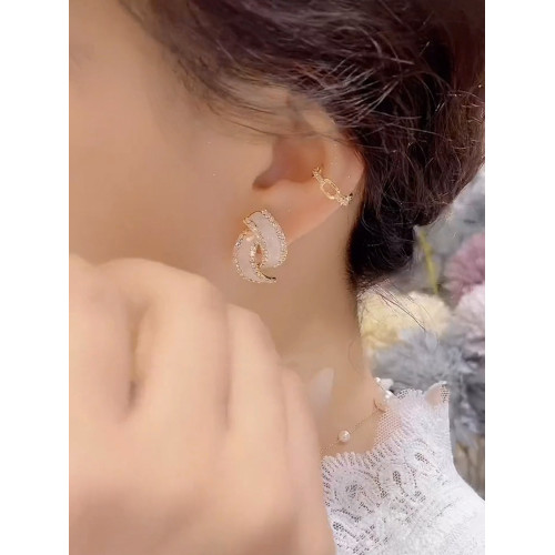 時尚幾何耳環2025年新款爆款潮百搭簡約耳釘氣質優雅高級感耳飾女 時尚幾何耳環2025年新款爆款潮百搭簡約耳釘氣質優雅高級感耳飾女