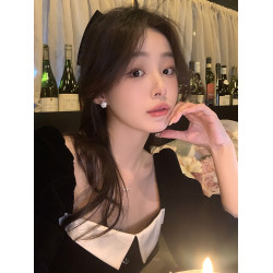 早春山茶花耳釘女輕奢小衆設計感高級耳飾女蚊香盤耳夾獨特耳環