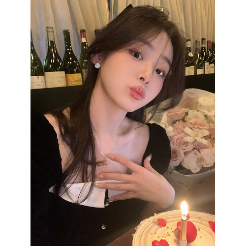 早春山茶花耳釘女輕奢小衆設計感高級耳飾女蚊香盤耳夾獨特耳環