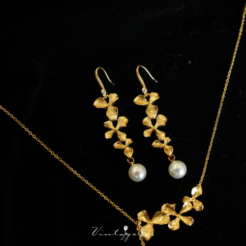 「赫爾墨斯」vintage復古法式文藝鎏金高級小衆花朵珍珠耳環/耳夾