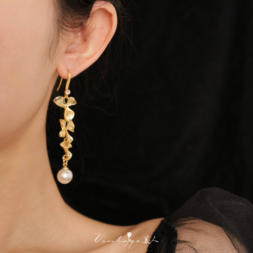 「赫爾墨斯」vintage復古法式文藝鎏金高級小衆花朵珍珠耳環/耳夾