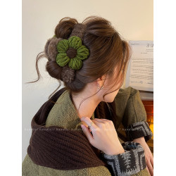 秋冬毛線花朵髮夾抓夾女高級感2025新款後腦勺盤髮鯊魚夾大號髮飾