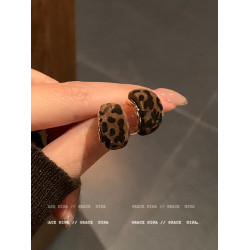 復古美拉德絲絨豹紋C形耳環耳釘女輕奢高級感氣質耳圈辣妹耳飾