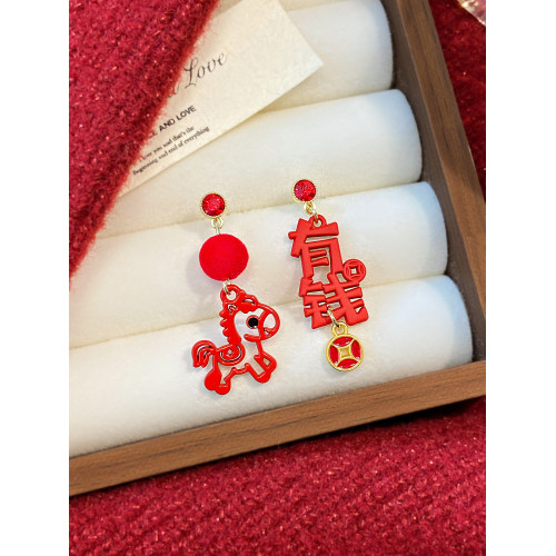 馬上有錢本命年馬年紅色小馬耳環2026新款爆款高級感耳釘耳飾女