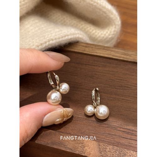 方糖家 溫柔摩卡慕斯珍珠耳環小櫻桃耳釦2026新款輕奢小衆耳環女