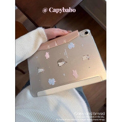 CAPYBABO《玩偶家族》2025新款筆袋原創設計可愛插畫平板iPad殼膚感磁吸適用於ipad789代Air456pro2024mini6