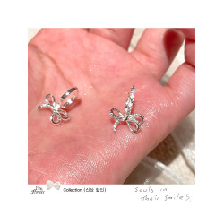 蝴蝶結鑲鑽鋯石耳環女款輕奢小衆設計感高級耳圈耳釦耳釘銀針耳飾