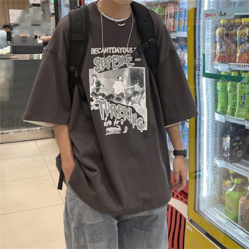 短袖T恤男生潮牌美式2025夏季港風ins超火寬鬆百搭復古印花五分袖