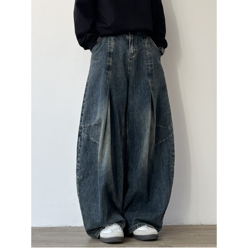 JOYZONE美式復古水洗褶皺設計牛仔褲男女寬鬆濶腿褲休閒彎刀長褲