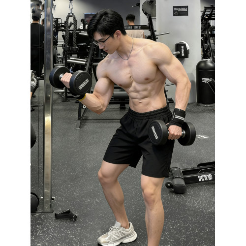 黑色健身運動短褲男款美式薄款透氣褲子外穿休閒跑步不過膝四分褲