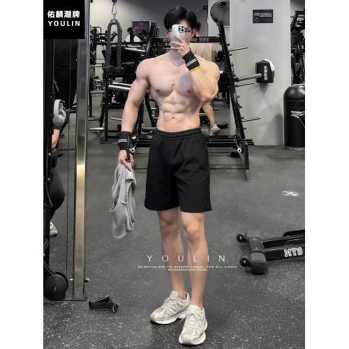 黑色健身運動短褲男款美式薄款透氣褲子外穿休閒跑步不過膝四分褲