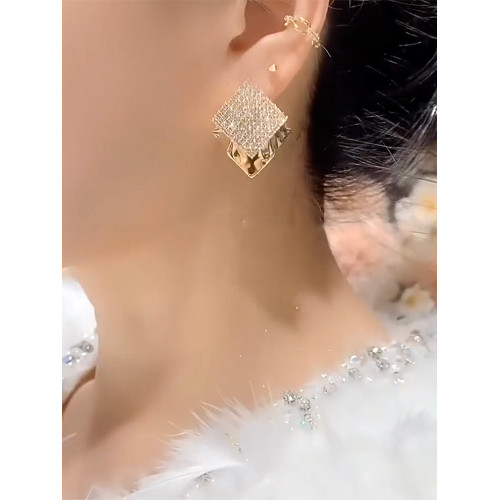 2025年新款高級感四方來財輕奢耳環銀針耳飾潮氣質法式金屬風耳釘