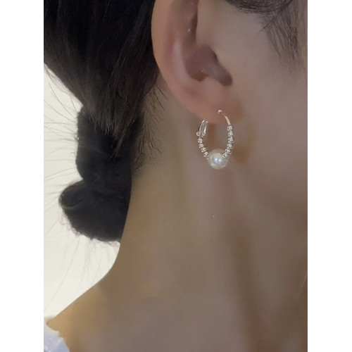 925銀針劉亦菲同款珍珠耳環精緻耳圈小衆高級耳釘耳飾女2025新款 925銀針劉亦菲同款珍珠耳環精緻耳圈小衆高級耳釘耳飾女2025新款