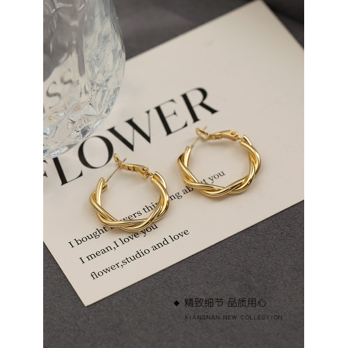 【巷南】925銀麻花耳圈2025新爆款耳環輕奢耳釘小衆高級感女耳飾