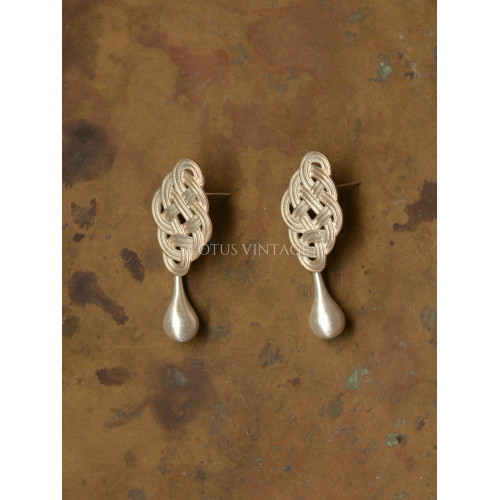 LOTUS VINTAGE 中式彝族手工老銀鍍銀結釦復古水滴耳環