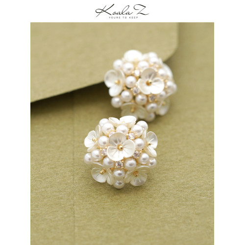 【花團錦簇】日系綉球花朵花瓣甜美耳環無耳洞耳夾女耳釘蚊香盤