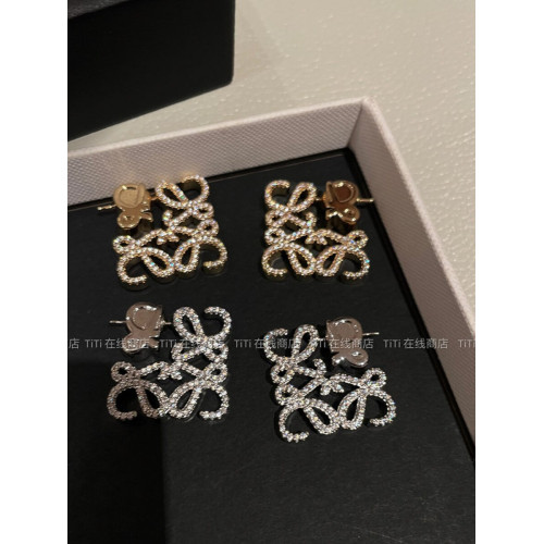 TITI 羅家法式輕奢滿鑽耳環2025新款高級感幾何鏤空方形耳釘耳飾