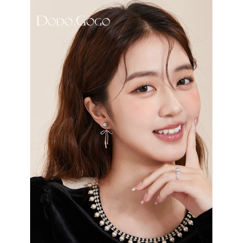 DODOGOGO蝴蝶結珍珠耳環女小香風耳釘高級感2026新款耳飾顯瘦耳墜 DODOGOGO蝴蝶結珍珠耳環女小香風耳釘高級感2026新款耳飾顯瘦耳墜