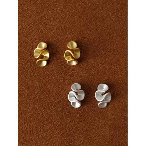 時髦褶皺高級感 法式花朵精緻通勤紐帶氣質小耳釘925銀針啞光耳環